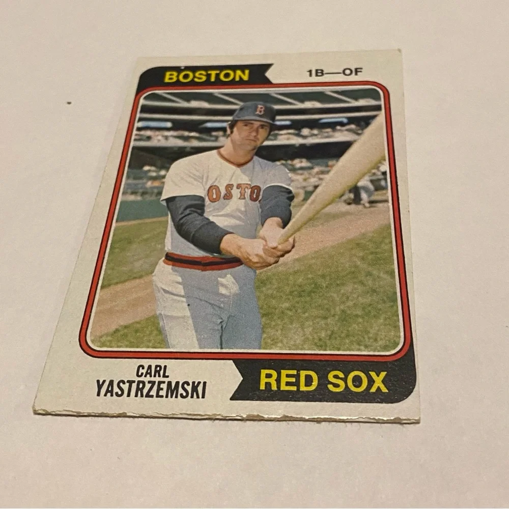 Carl Yastrzemski 1974 Topps Baseball Card Hall of Fame inductee vintage